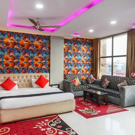 Capital O 70631 Hotel Dwarka International Darbhanga Экстерьер фото